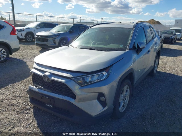 Toyota Rav4 Xle 2021 2T3W1RFV3MC094957 Image 2