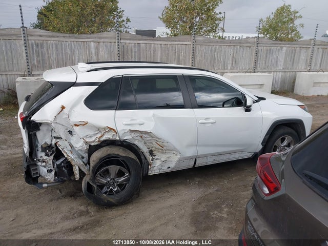 Toyota RAV4 HYBRID 2022 2T3BWRFVXNW149646 Image 13