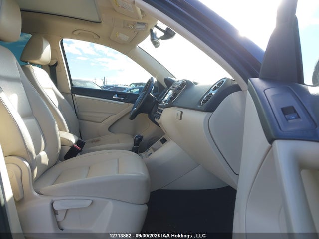 WVGJV7AX9GW573895 Volkswagen Tiguan Comfortline/highline/special Edition