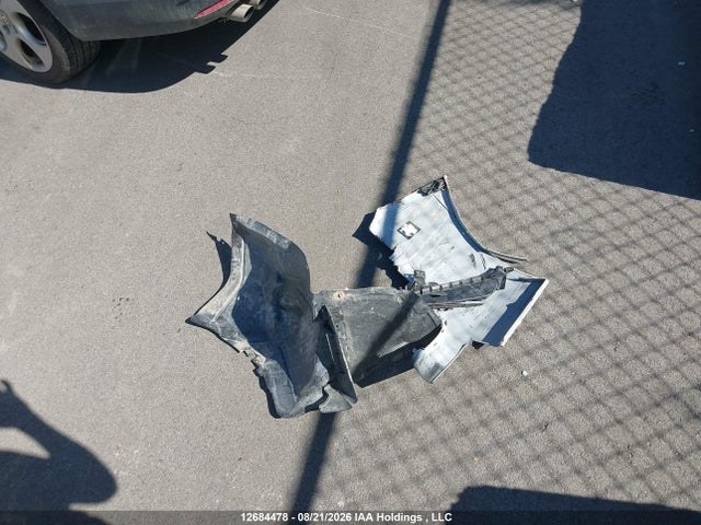 12684478 :رقم المزاد ، JM1BL1KF7B1387182 vin ، 2011 Mazda Mazda3 Gx مزاد بيع