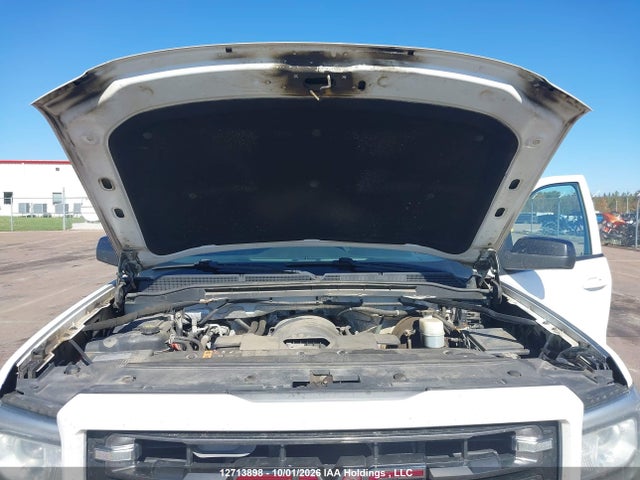 2017 Gmc Sierra 1500 Slt მანქანა იყიდება აუქციონზე, vin: 3GTU2NEC1HG184643, აუქციონის ნომერი: 12713898
