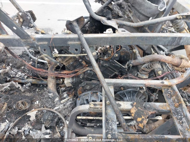 Can-Am Commander 1000 Xt 2014 3JBKKPP13EJ001131 Image 10