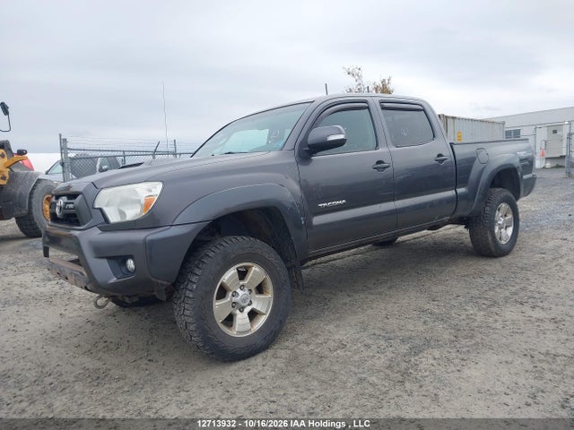2015 Toyota Tacoma Double Cab Long Bed მანქანა იყიდება აუქციონზე, vin: 5TFMU4FN8FX036311, აუქციონის ნომერი: 12713932