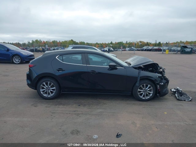 Aukcja sprzedaży 2021 Mazda Mazda3 Gx, vin: JM1BPAK79M1300320, numer aukcji: 12713941