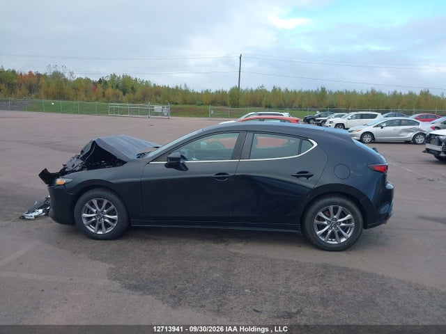 Aukcja sprzedaży 2021 Mazda Mazda3 Gx, vin: JM1BPAK79M1300320, numer aukcji: 12713941