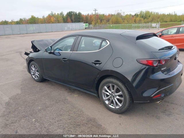 Aukcja sprzedaży 2021 Mazda Mazda3 Gx, vin: JM1BPAK79M1300320, numer aukcji: 12713941