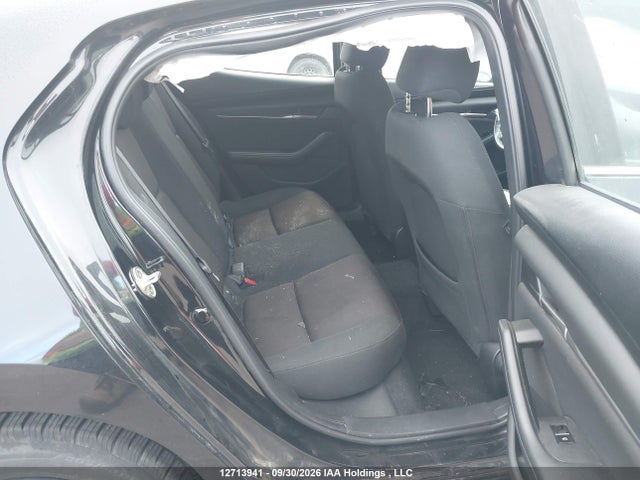 Aukcja sprzedaży 2021 Mazda Mazda3 Gx, vin: JM1BPAK79M1300320, numer aukcji: 12713941