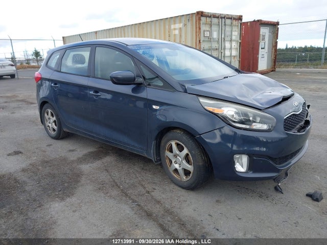 KIA Rondo Lx/lx Value/lx Value W/3rd Row/lx Winter Edition/lx Winter Edition W/3rd Row 2015 KNAHT8A30F7077790 main image