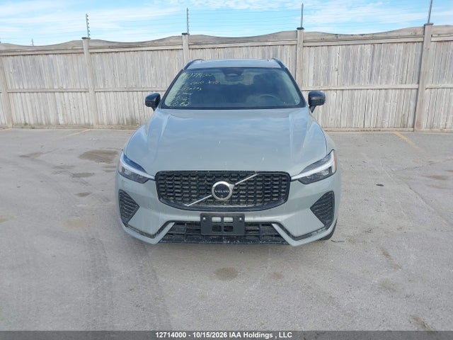 LYVM12RC6SB037373 Volvo Xc60 B5 Plus Dark Theme