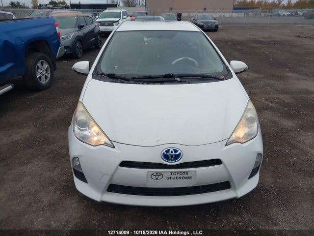 Продажа на аукционе авто 2014 Toyota Prius C, vin: JTDKDTB38E1571498, номер лота: 12714009