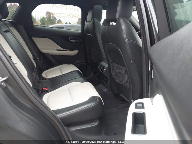 Jaguar F-pace 35t R-sport 2017 SADCL2BV7HA896204 Image 8