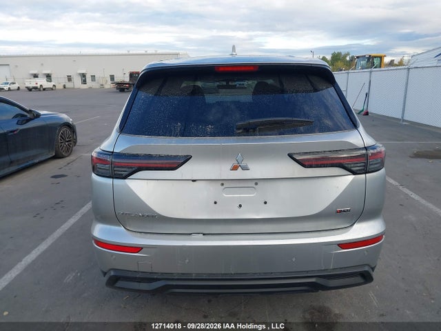 Mitsubishi Outlander Es 2025 JA4J4UA83SZ626915 Image 17