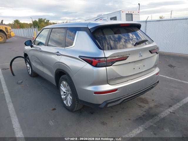 Mitsubishi Outlander Es 2025 JA4J4UA83SZ626915 Image 3