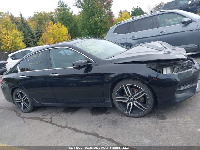 Продажа на аукционе авто 2016 Honda Accord Touring, vin: 1HGCR3F92GA800766, номер лота: 12714030