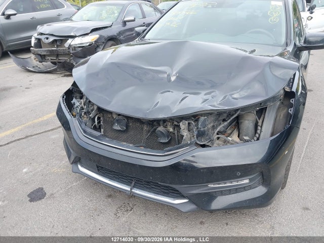 Продажа на аукционе авто 2016 Honda Accord Touring, vin: 1HGCR3F92GA800766, номер лота: 12714030