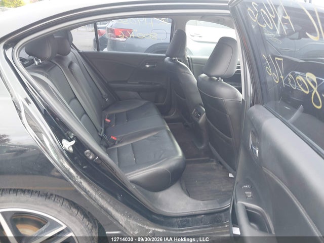 Продажа на аукционе авто 2016 Honda Accord Touring, vin: 1HGCR3F92GA800766, номер лота: 12714030