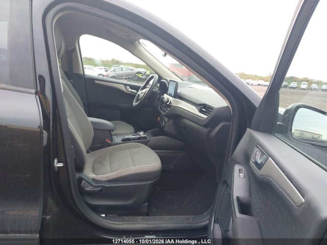 2020 Ford Escape მანქანა იყიდება აუქციონზე, vin: 1FMCU9G68LUB20993, აუქციონის ნომერი: 12714055