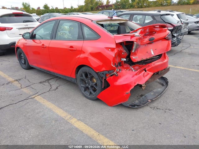 Ford FOCUS SE 2014 1FADP3F24EL273672 Image 3