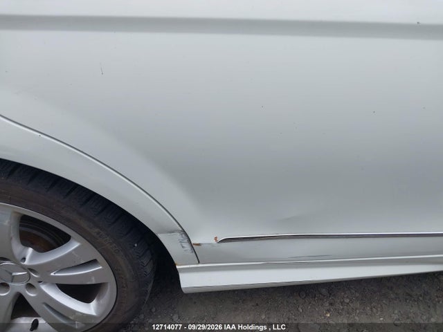 12714077 :رقم المزاد ، WDDGF87X98F167079 vin ، 2008 Mercedes-benz C 350 4matic مزاد بيع