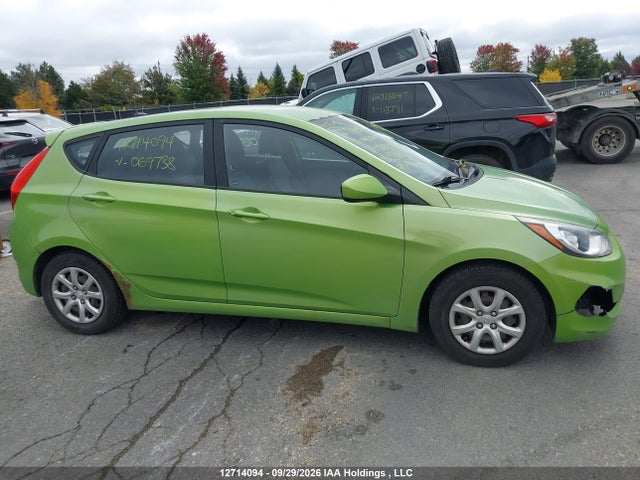 12714094 :رقم المزاد ، KMHCT5AE3DU069738 vin ، 2013 Hyundai Accent Gls/gs مزاد بيع