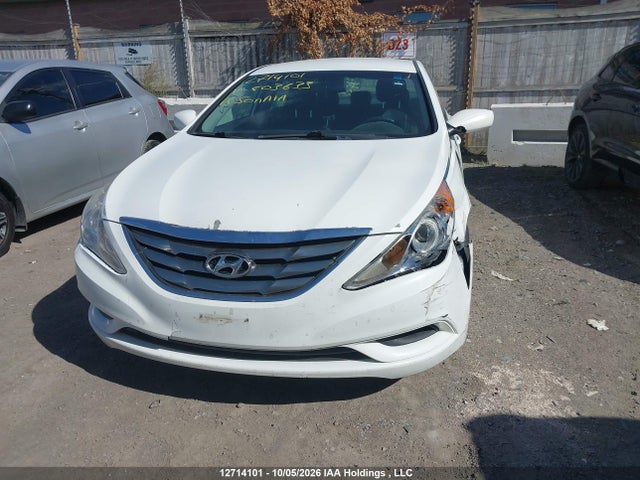 2013 Hyundai Sonata Gl მანქანა იყიდება აუქციონზე, vin: 5NPEB4AC8DH803633, აუქციონის ნომერი: 12714101