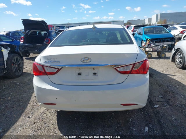 2013 Hyundai Sonata Gl მანქანა იყიდება აუქციონზე, vin: 5NPEB4AC8DH803633, აუქციონის ნომერი: 12714101