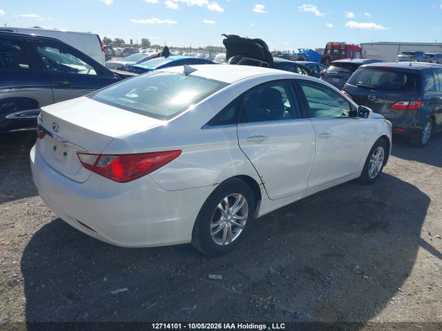 2013 Hyundai Sonata Gl მანქანა იყიდება აუქციონზე, vin: 5NPEB4AC8DH803633, აუქციონის ნომერი: 12714101
