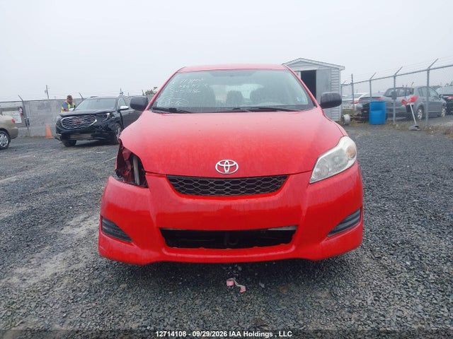 12714108 :رقم المزاد ، 2T1KU4EE2CC845886 vin ، 2012 Toyota Matrix مزاد بيع