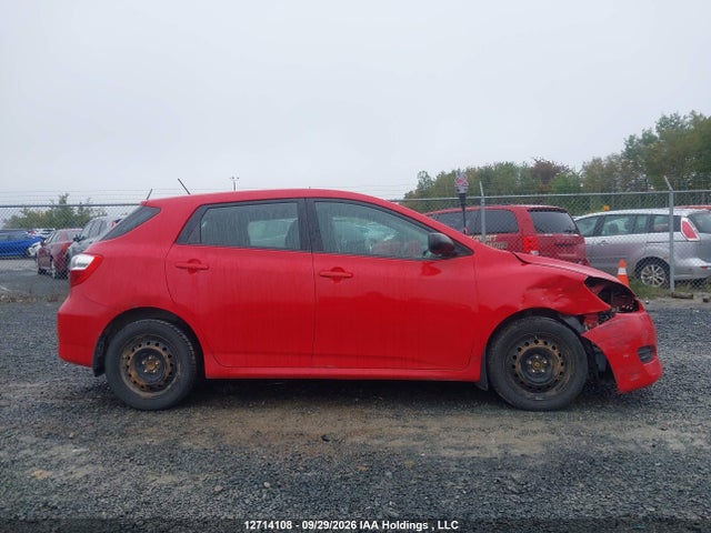 12714108 :رقم المزاد ، 2T1KU4EE2CC845886 vin ، 2012 Toyota Matrix مزاد بيع