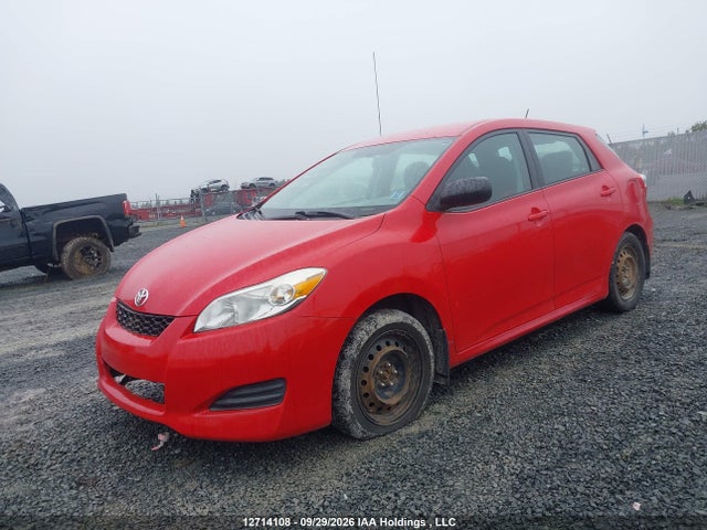 12714108 :رقم المزاد ، 2T1KU4EE2CC845886 vin ، 2012 Toyota Matrix مزاد بيع