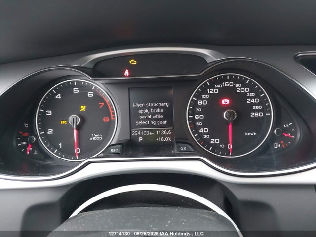 12714130 :رقم المزاد ، WA1TFCFL1FA115945 vin ، 2015 Audi A4 Allroad 2.0t Komfort مزاد بيع