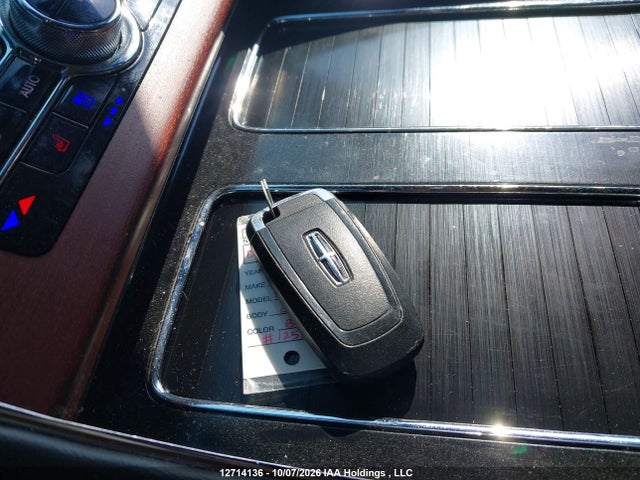 Lincoln Aviator Reserve 2022 5LM5J7XC3NGL16284 Image 11