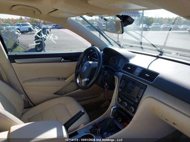 Продажа на аукционе авто 2015 Volkswagen Passat 1.8 Tsi Comfortline, vin: 1VWBS7A38FC031327, номер лота: 12714173