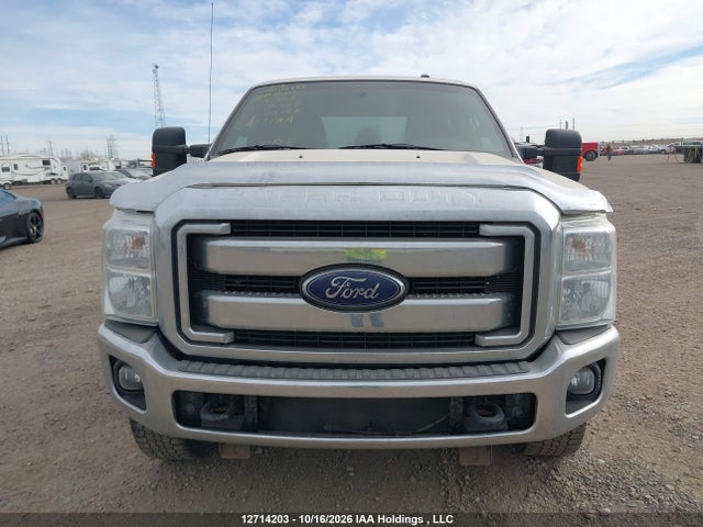 12714203 :رقم المزاد ، 1FT8W3B6XFEA25018 vin ، 2015 Ford F-350 Xlt مزاد بيع