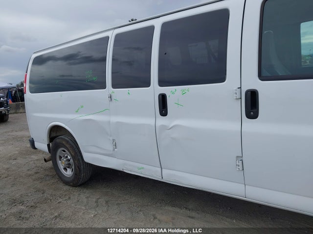 Продажа на аукционе авто 2025 Chevrolet Express G3500 Lt, vin: 1GAZGPF72S1218172, номер лота: 12714204