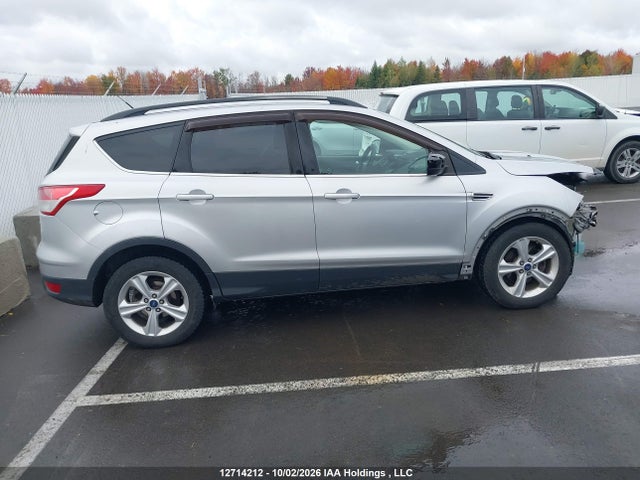 2014 Ford Escape მანქანა იყიდება აუქციონზე, vin: 1FMCU0GX0EUE42860, აუქციონის ნომერი: 12714212