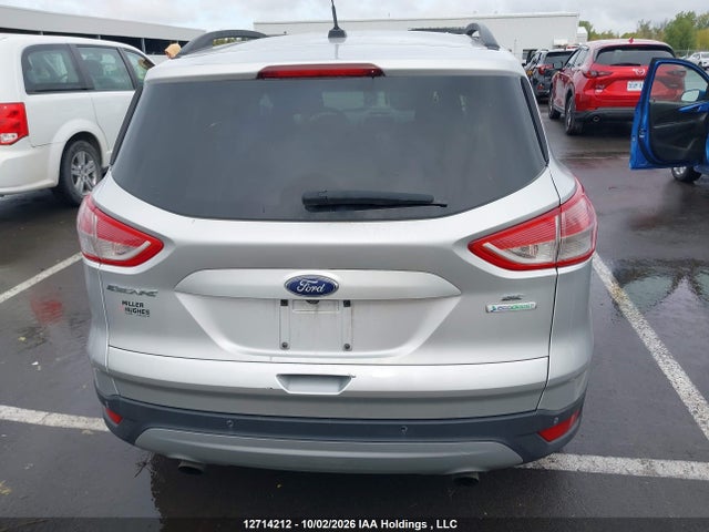 2014 Ford Escape მანქანა იყიდება აუქციონზე, vin: 1FMCU0GX0EUE42860, აუქციონის ნომერი: 12714212