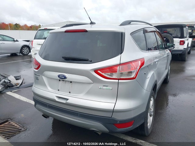 2014 Ford Escape მანქანა იყიდება აუქციონზე, vin: 1FMCU0GX0EUE42860, აუქციონის ნომერი: 12714212