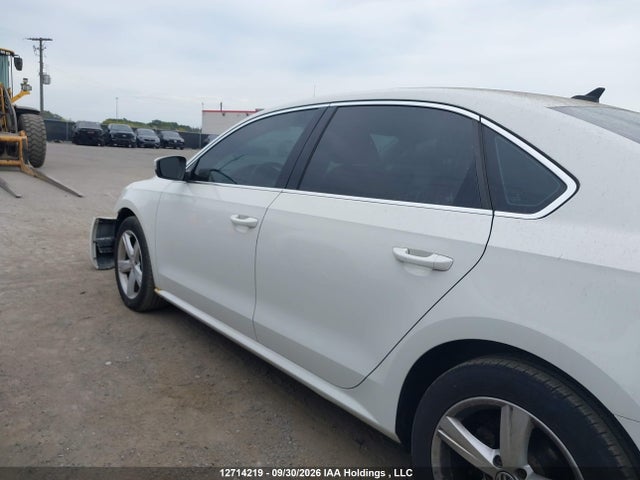 Volkswagen PASSAT SE 2014 1VWBS7A36EC083005 Image 15