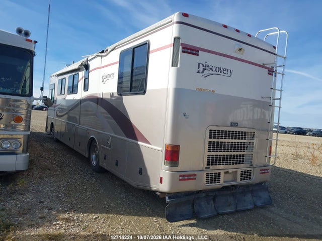 12714224 :رقم المزاد ، 4UZ6XFBA4YCG67404 vin ، 2000 Freightliner Chassis X Line Motor Home مزاد بيع