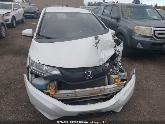 Honda FIT LX 2017 3HGGK5H51HM103153 Image 12