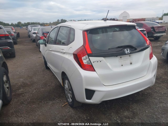 Honda FIT LX 2017 3HGGK5H51HM103153 Image 3