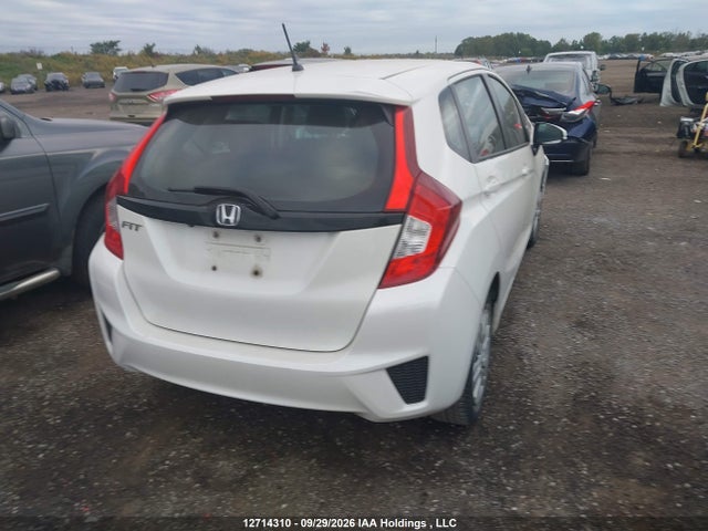 Honda FIT LX 2017 3HGGK5H51HM103153 Image 4