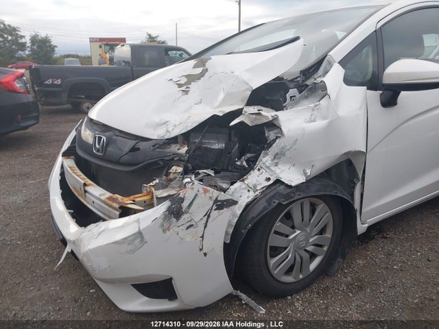 Honda FIT LX 2017 3HGGK5H51HM103153 Image 6
