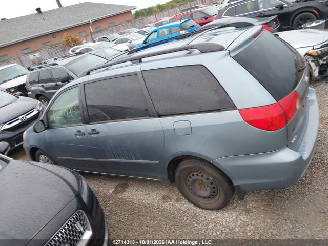 Продажа на аукционе авто 2010 Toyota Sienna Ce, vin: 5TDZK4CC8AS305923, номер лота: 12714313