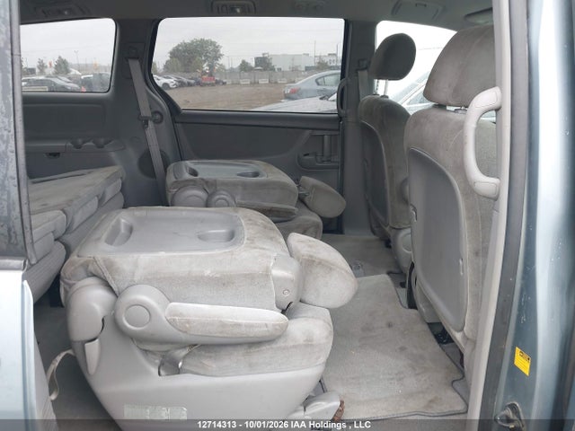 Продажа на аукционе авто 2010 Toyota Sienna Ce, vin: 5TDZK4CC8AS305923, номер лота: 12714313