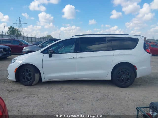 Auction sale of the 2025 Chrysler Pacifica Limited, vin: 2C4RC1GG8SR601740, lot number: 12714315
