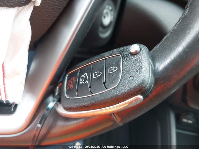 12714333 :رقم المزاد ، KM8J33A40GU197393 vin ، 2016 Hyundai Tucson Limited/sport And Eco/se مزاد بيع