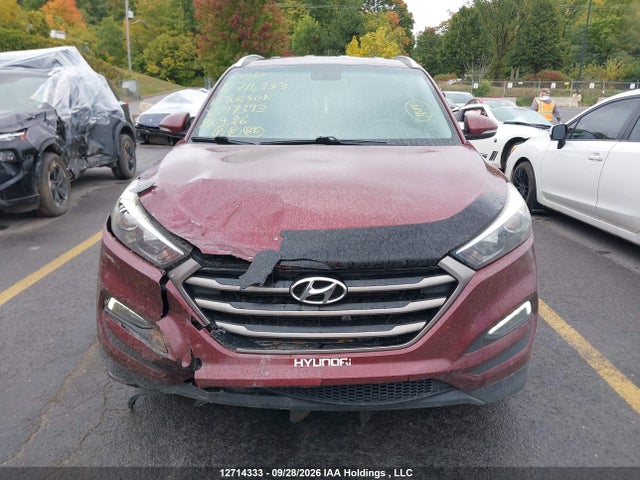 12714333 :رقم المزاد ، KM8J33A40GU197393 vin ، 2016 Hyundai Tucson Limited/sport And Eco/se مزاد بيع
