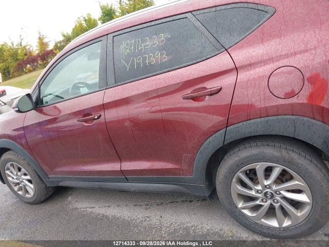12714333 :رقم المزاد ، KM8J33A40GU197393 vin ، 2016 Hyundai Tucson Limited/sport And Eco/se مزاد بيع